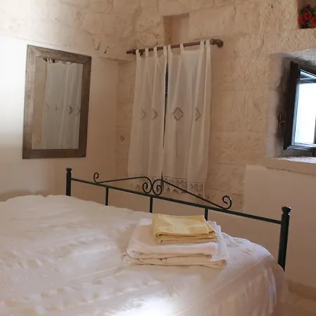 Trullo San Salvatore * Ostuni