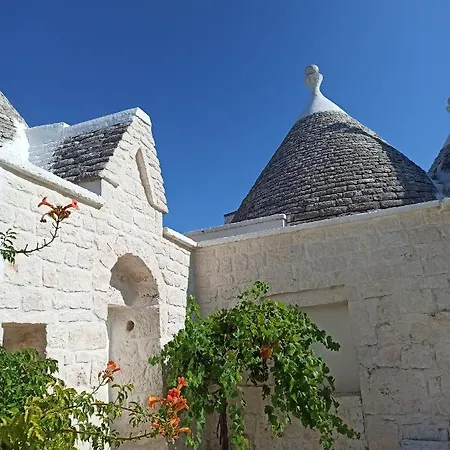 Trullo San Salvatore * Ostuni